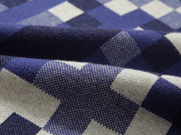 ブランドセーター角部分ディテール